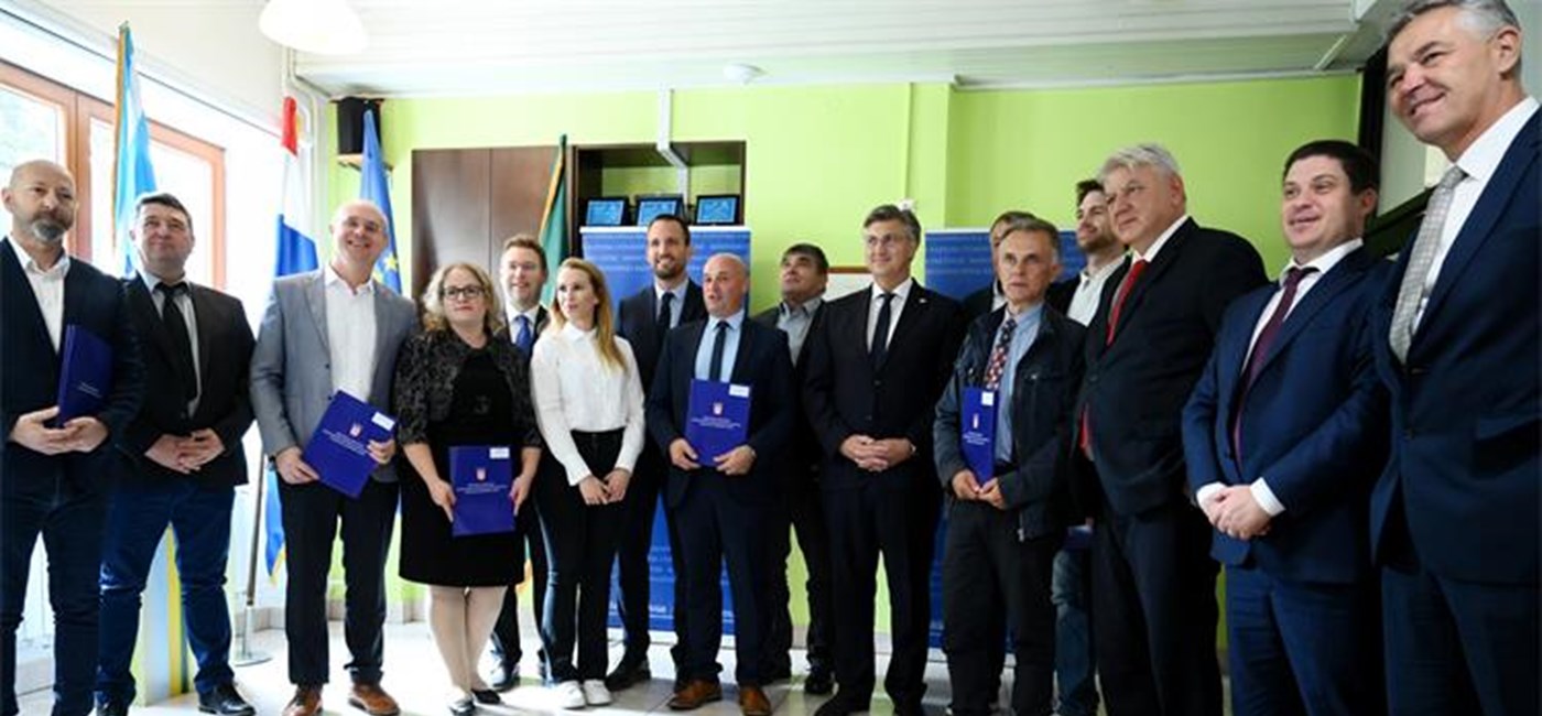 Ugovori vrijedni 4,3 milijuna eura gradovima i općinama Gorskog kotara